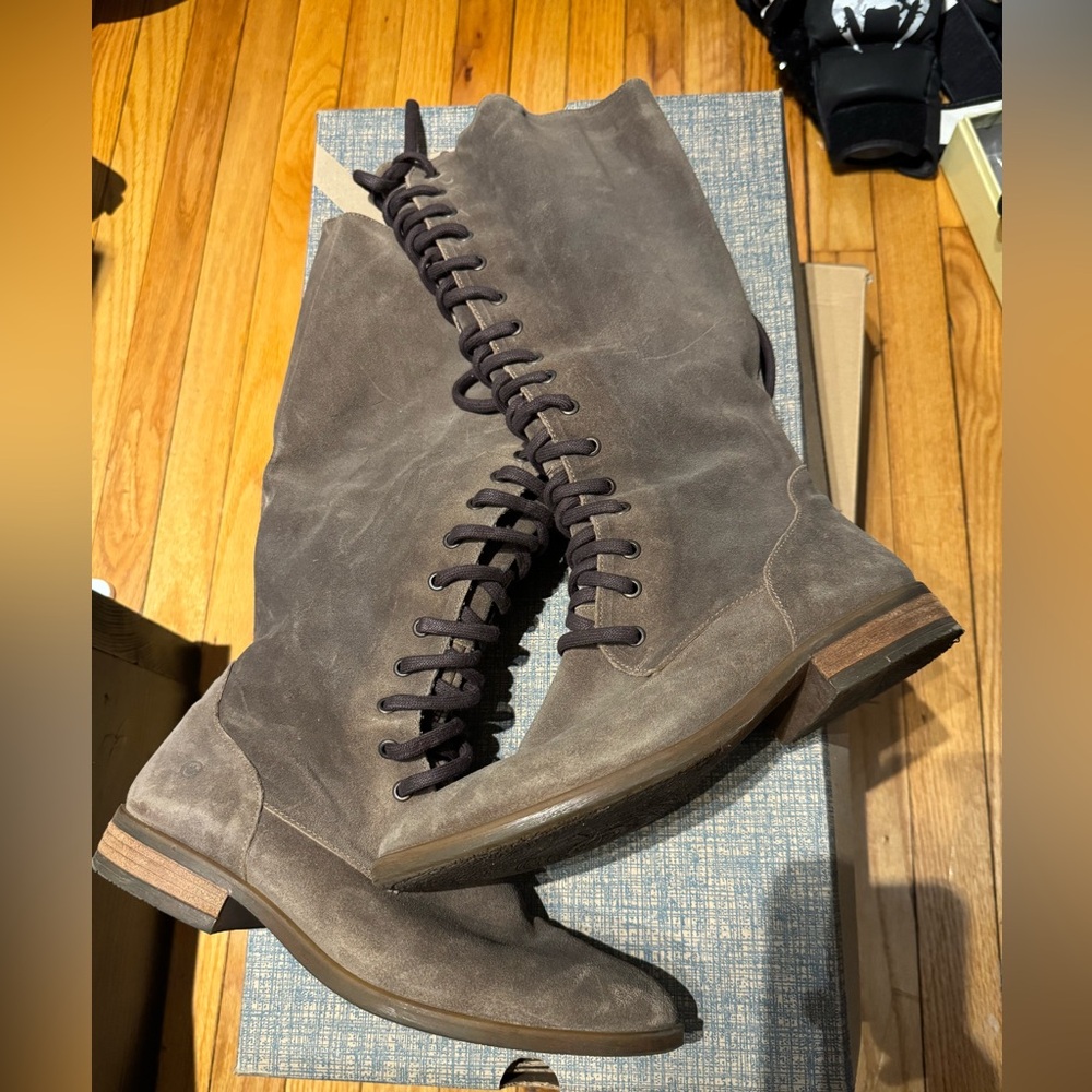 NWOT Born DEVINA NATURAL AVOLA Distressed ties steampunk vintage rubber boots 8